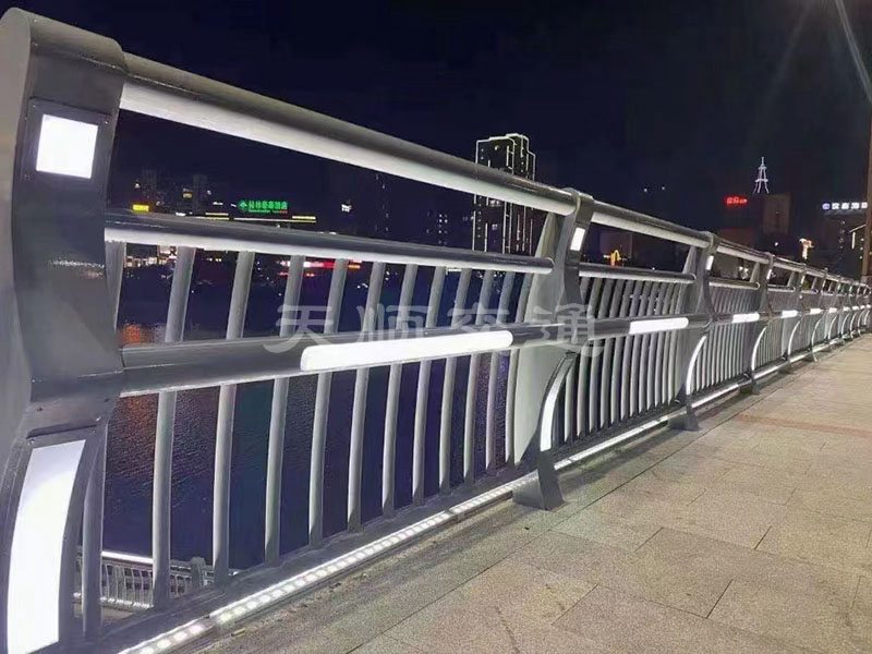 橋梁河道護欄